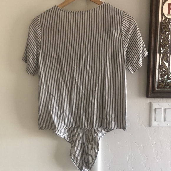 Madewell white and blue striped shirt - Picture 7 of 8